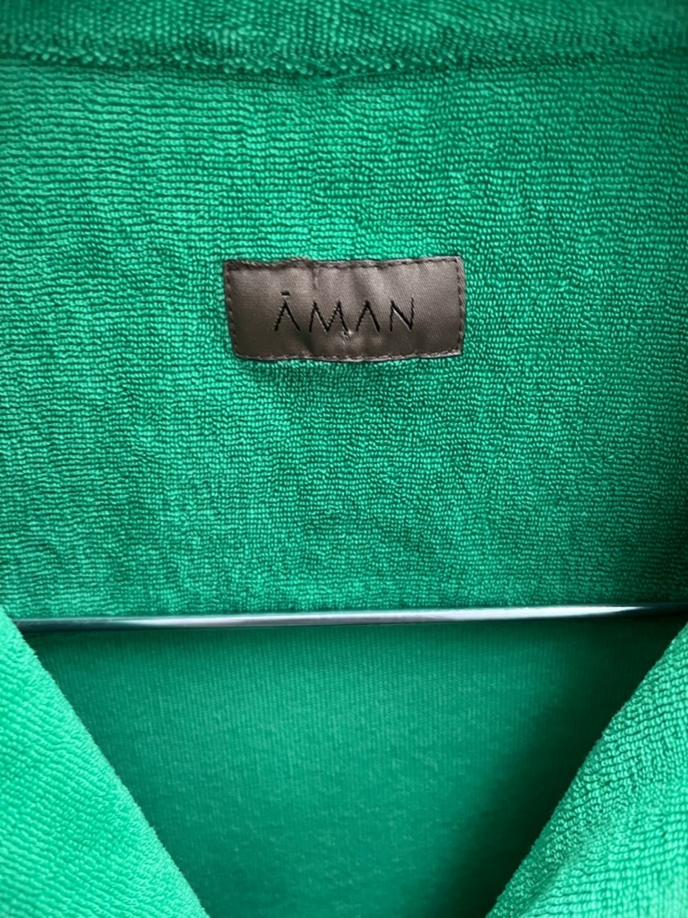 Āman short sleeve terry cloth button up shirt XS quiet luxury Aman Resorts - Picture 6 of 9